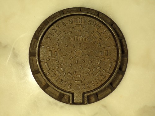 Cendrier plaque égout - cendrier,